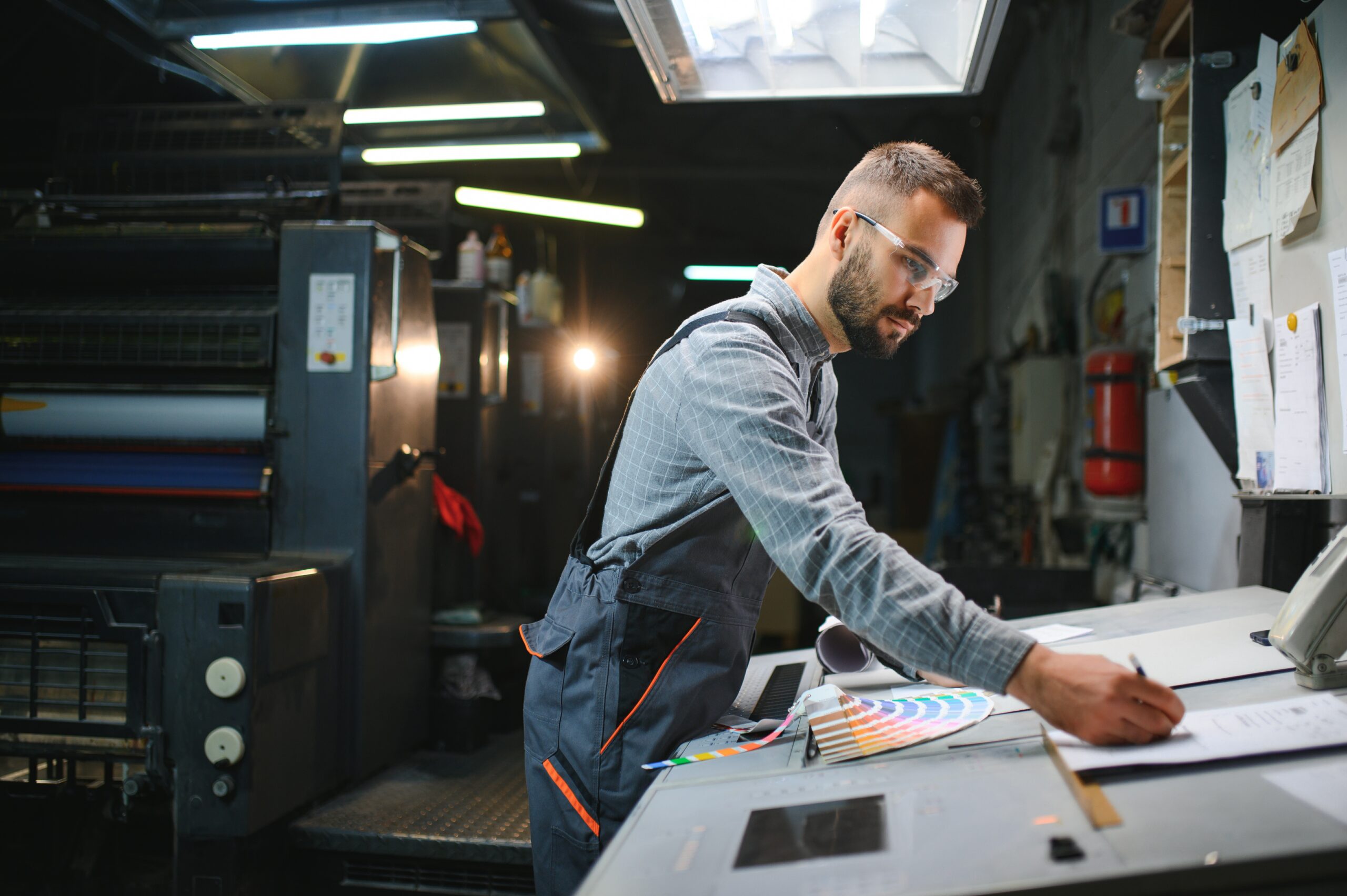 5 Ways to Sync Your Website and Print Materials for Better Lead Generation 1 print and digital marketing